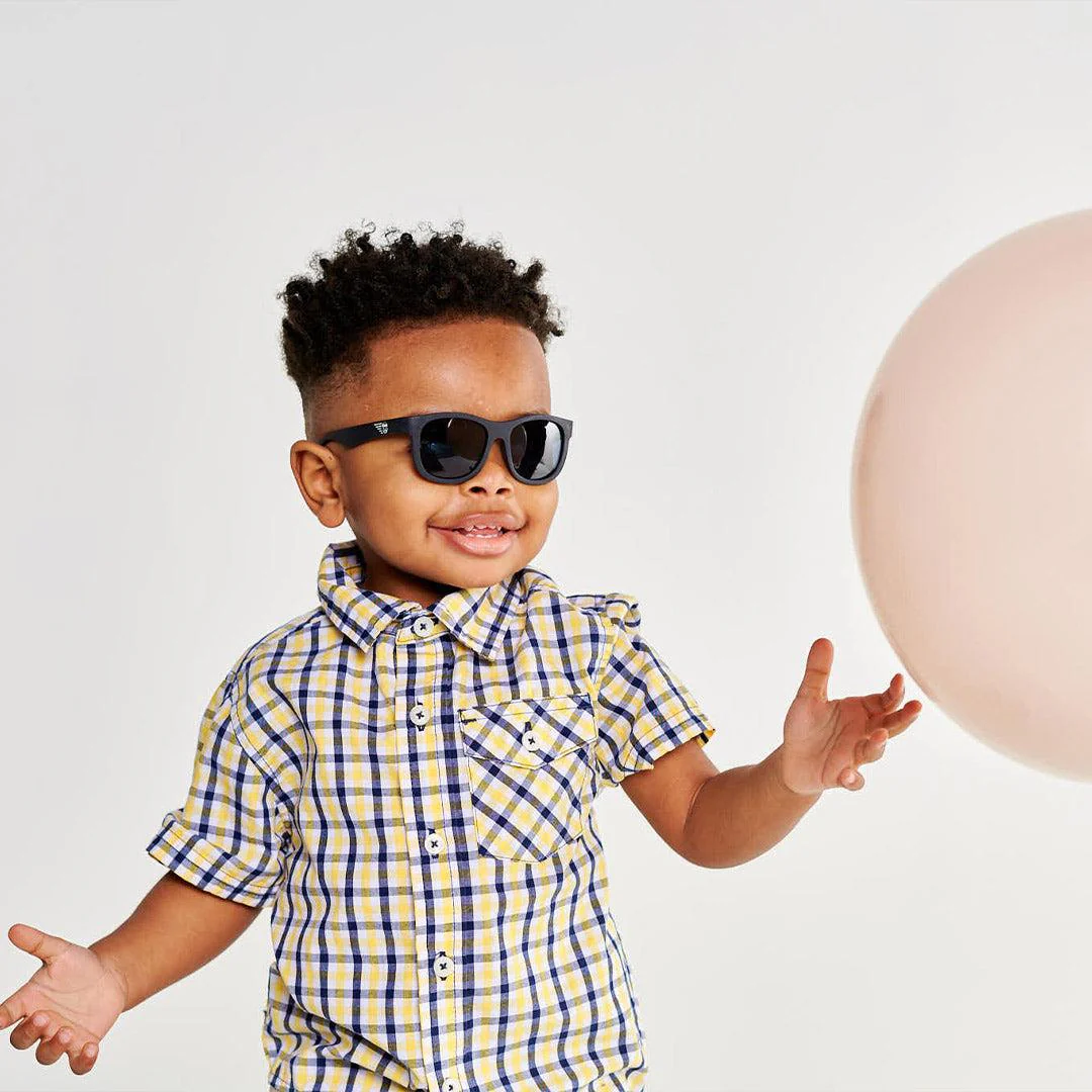 Babiators Polarised Navigator Sunglasses - Jet Black Smoke - Image 3