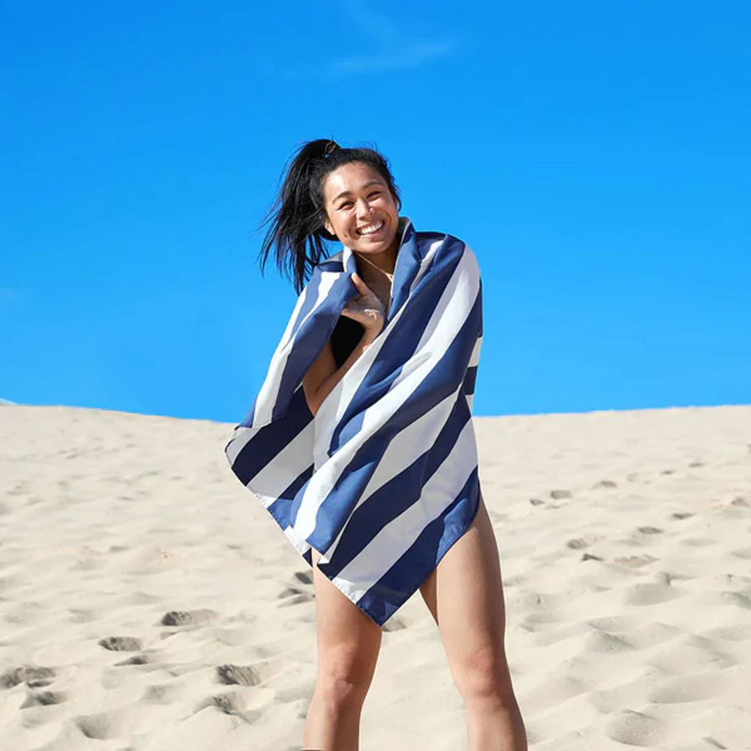 Dock & Bay Adults Beach Towel - Whitsunday Blue - Image 3